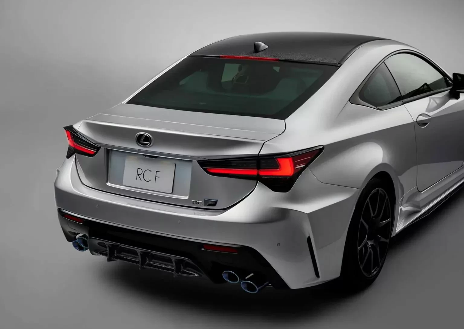 lexus-rc-f-silnik-spalinowy
