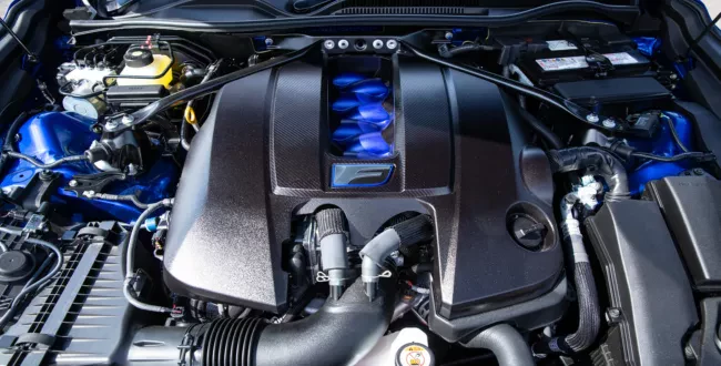 lexus-rc-f-silnik-spalinowy