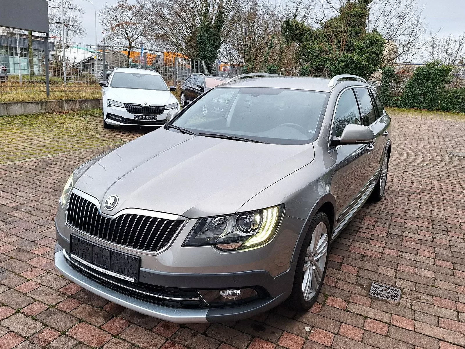 nowa-skoda-superb-ii