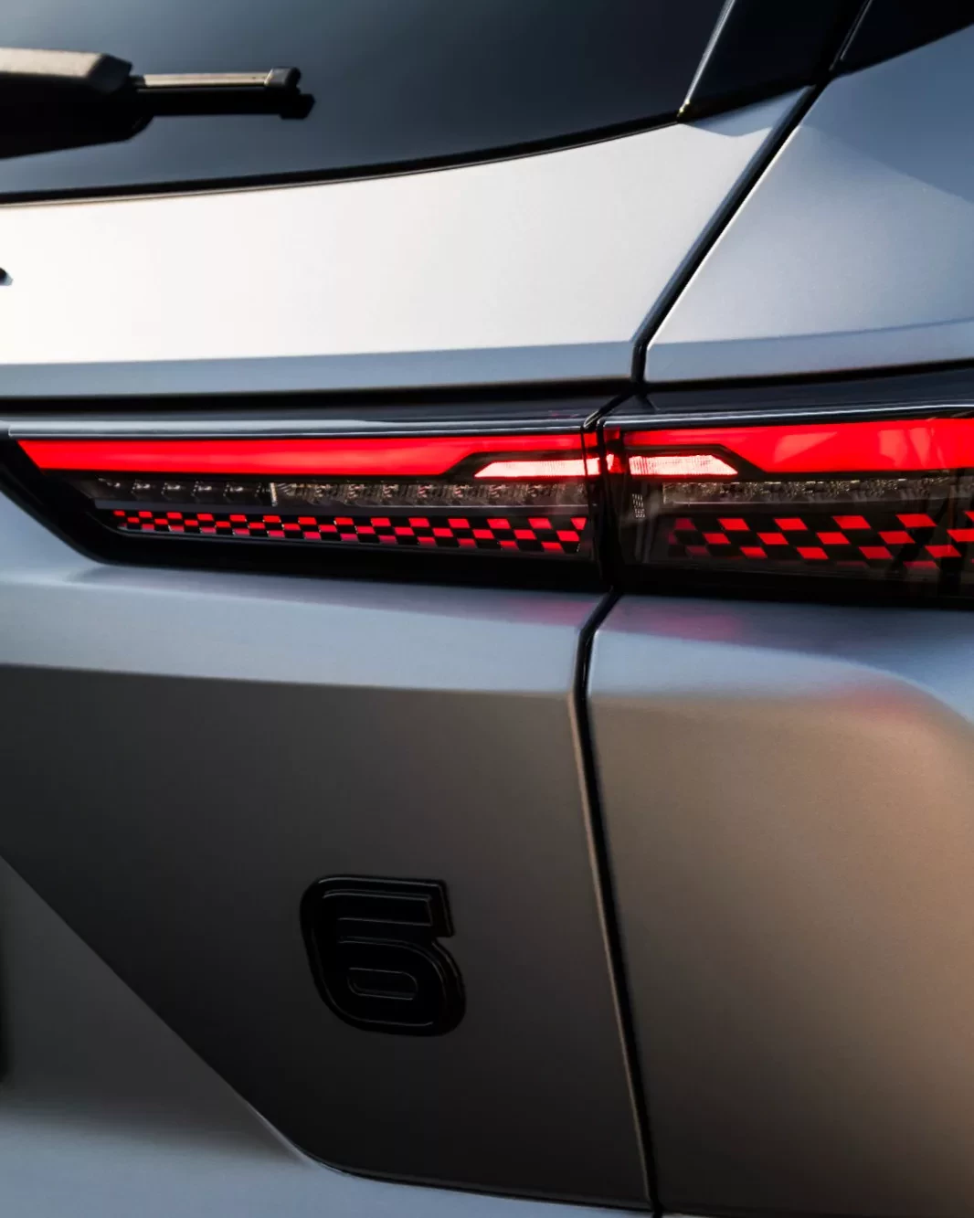 nowy-wloski-suv-sportequipe-6-gt