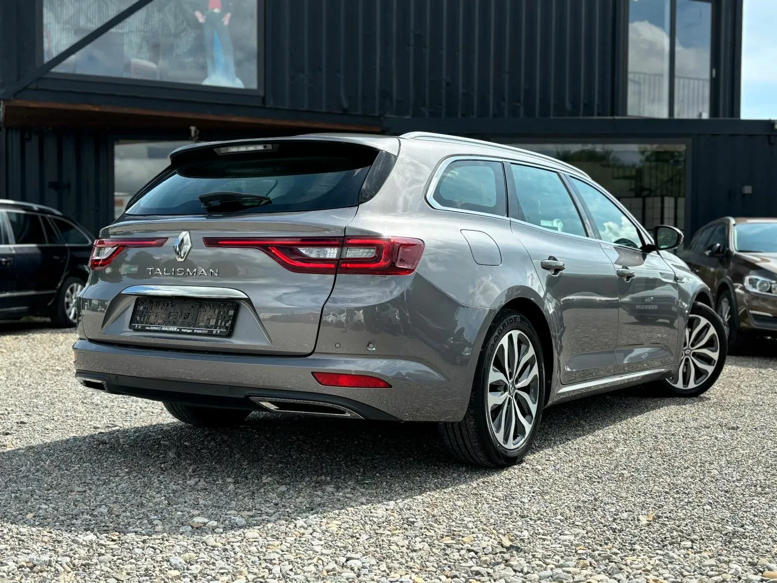 renault-talisman-kombi-odpowiednik-skody-superb