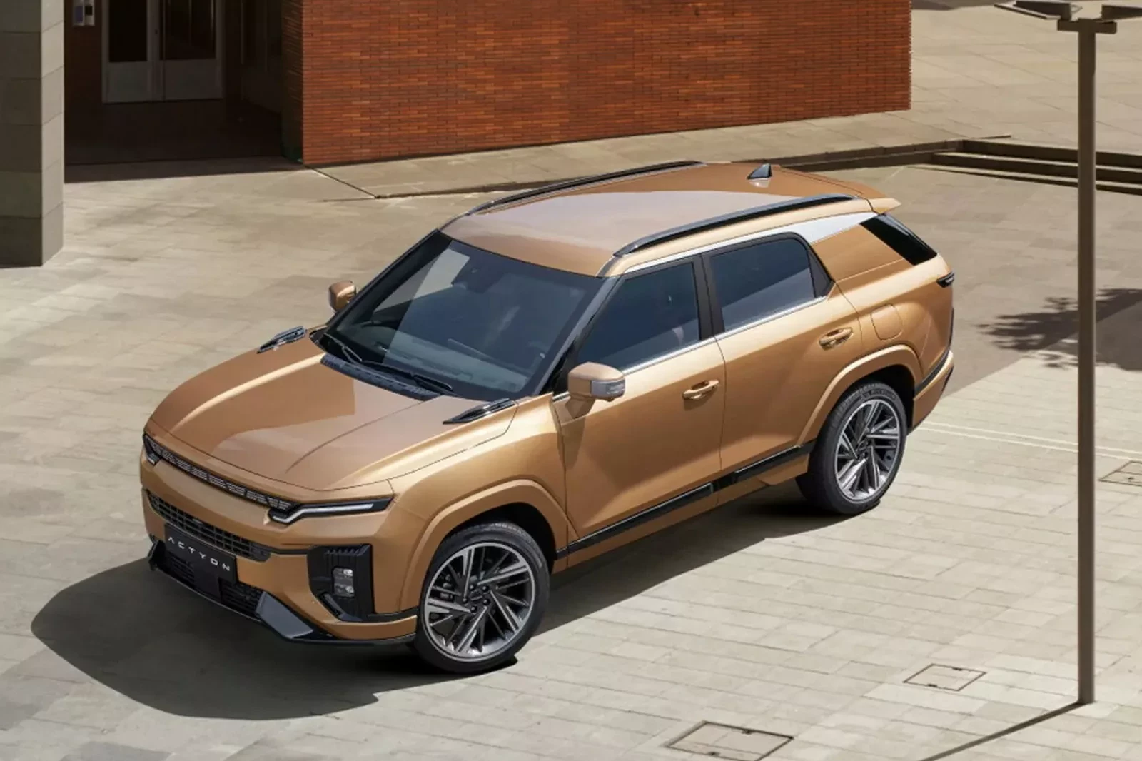 ssangyong-actyon-suv-tanszy-od-skody