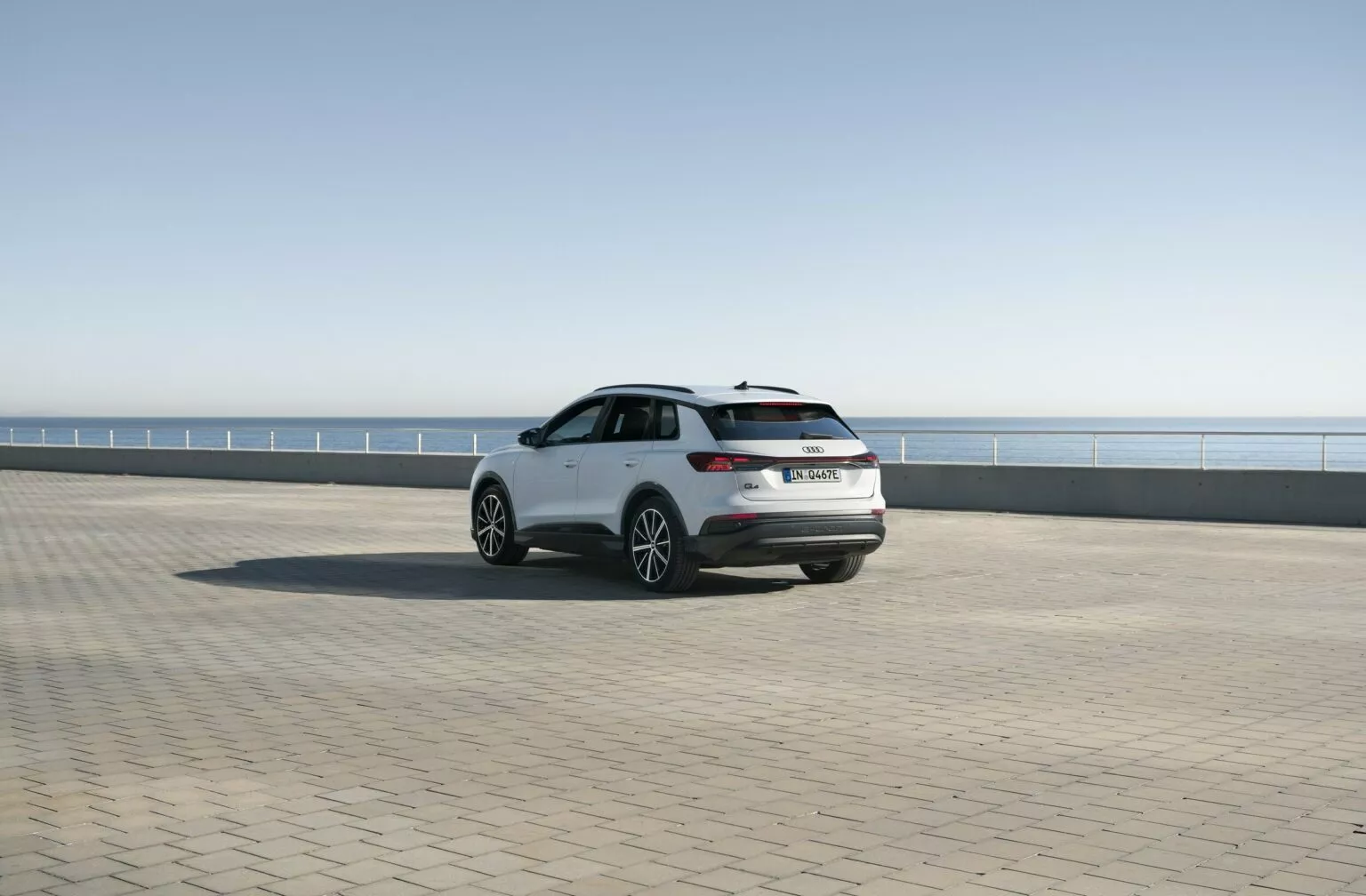 2025-Audi-Q4-40-e-tron-0211-264-1536x1024