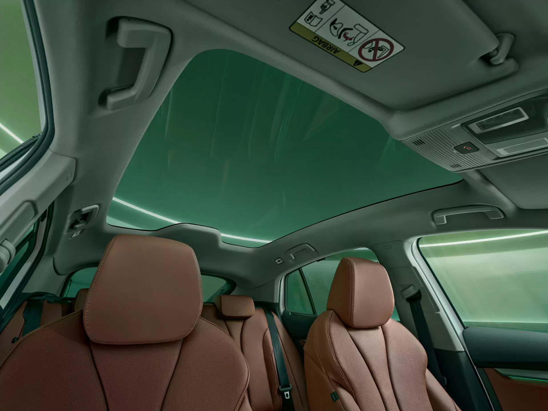 Skoda Enyaq Coupe lifting dach panoramiczny wnętrze