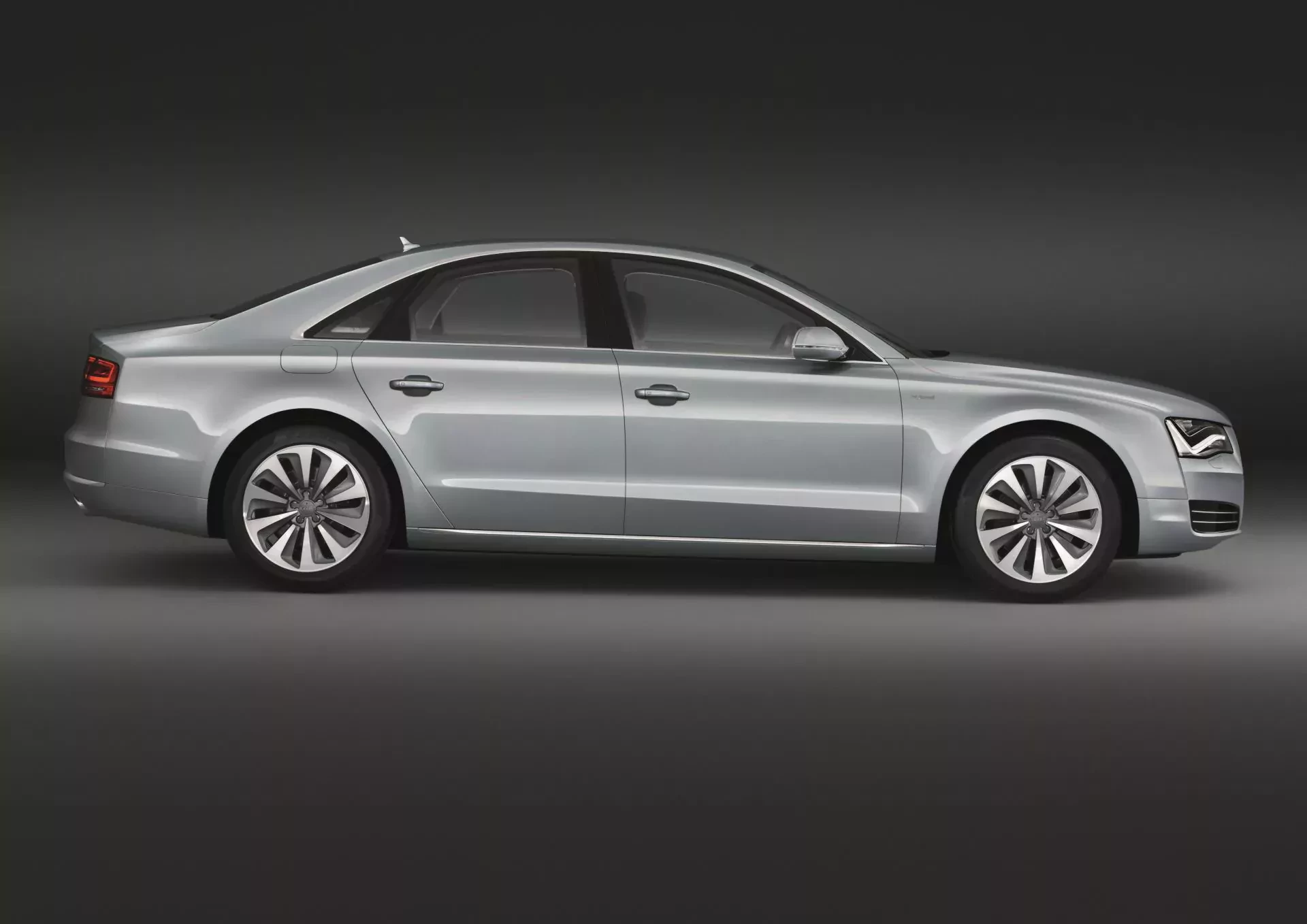 Audi A8 cena silnik moc spalanie konie mechaniczne opinia oceny