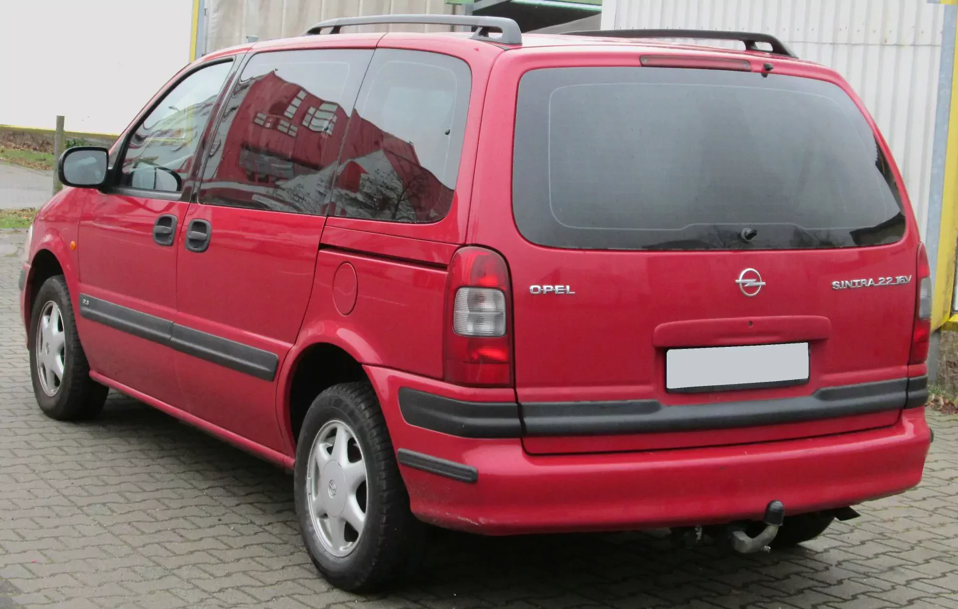 Opel Sintra cena silnik spalanie sprowadzony moc oceny opinie