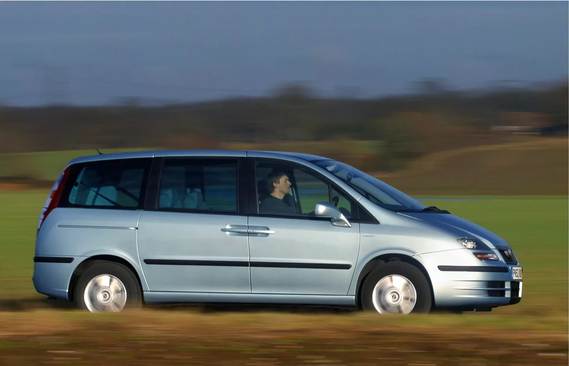 Fiat Ulysse cena silnik spalanie auto rodzinne moc benzyna diesel