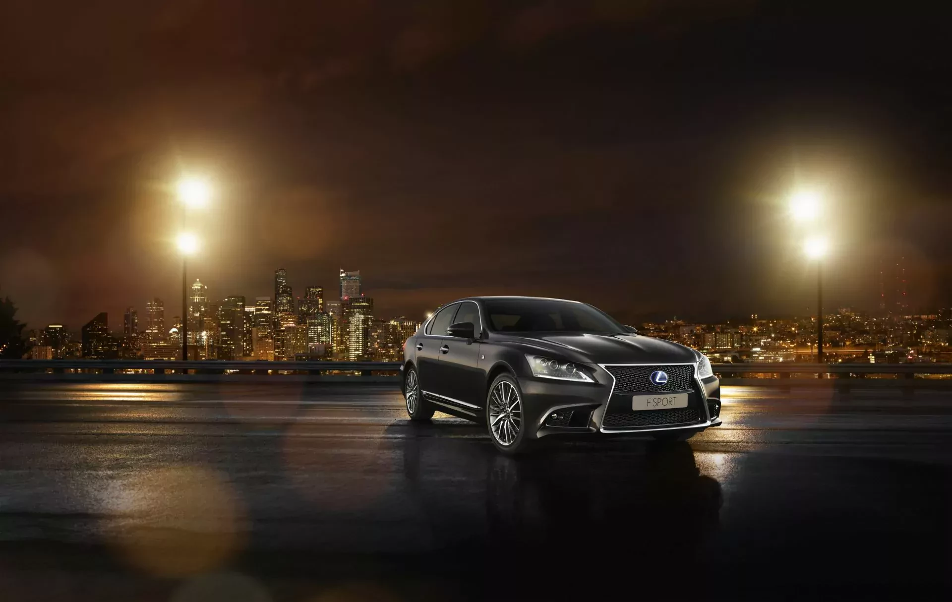Lexus LS limuzyna sedan silnik moc osiągi cena używane