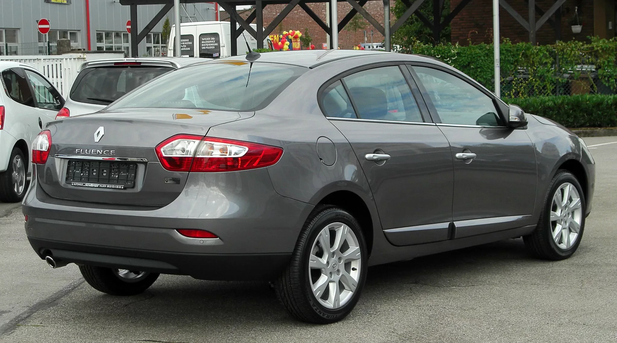 Renault Fluence Megane sedan silnik spalanie cena