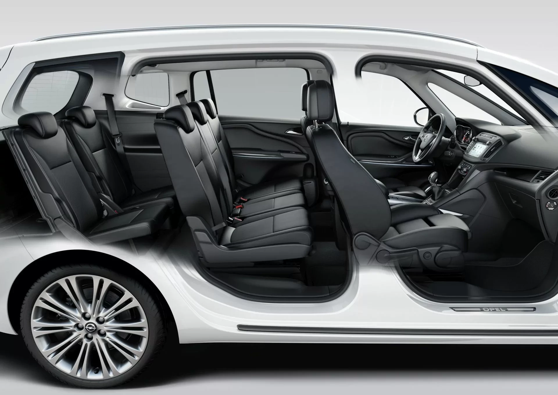 Opel Zafira cena silnik spalanie opinie