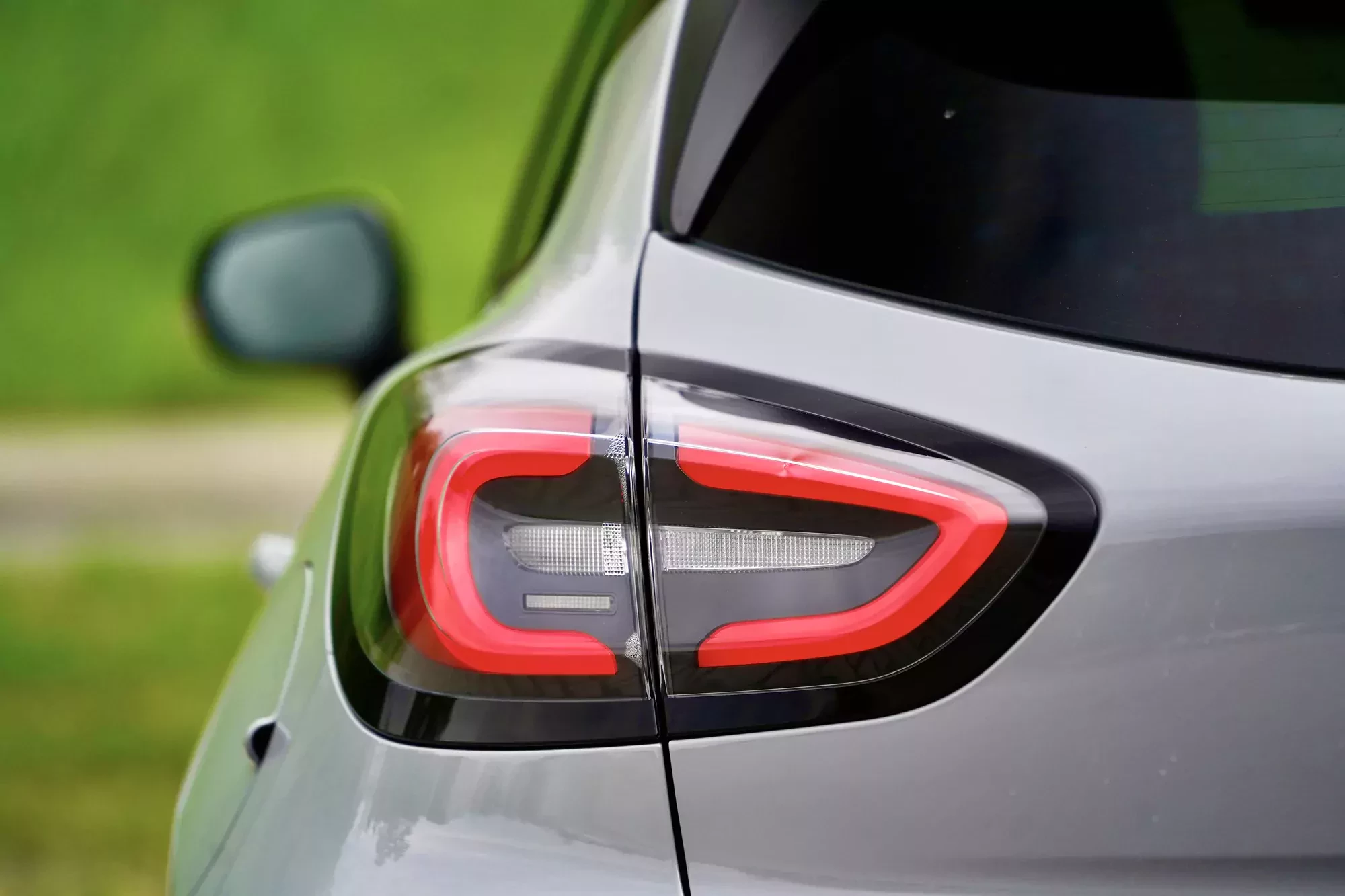 Ten SUV przyćmiewa tu Kię Sportage coraz bardziej. Ceny w Polsce spadły do 95 340 zł