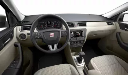 Seat Toledo cena spalanie ile miejsc opinie oceny