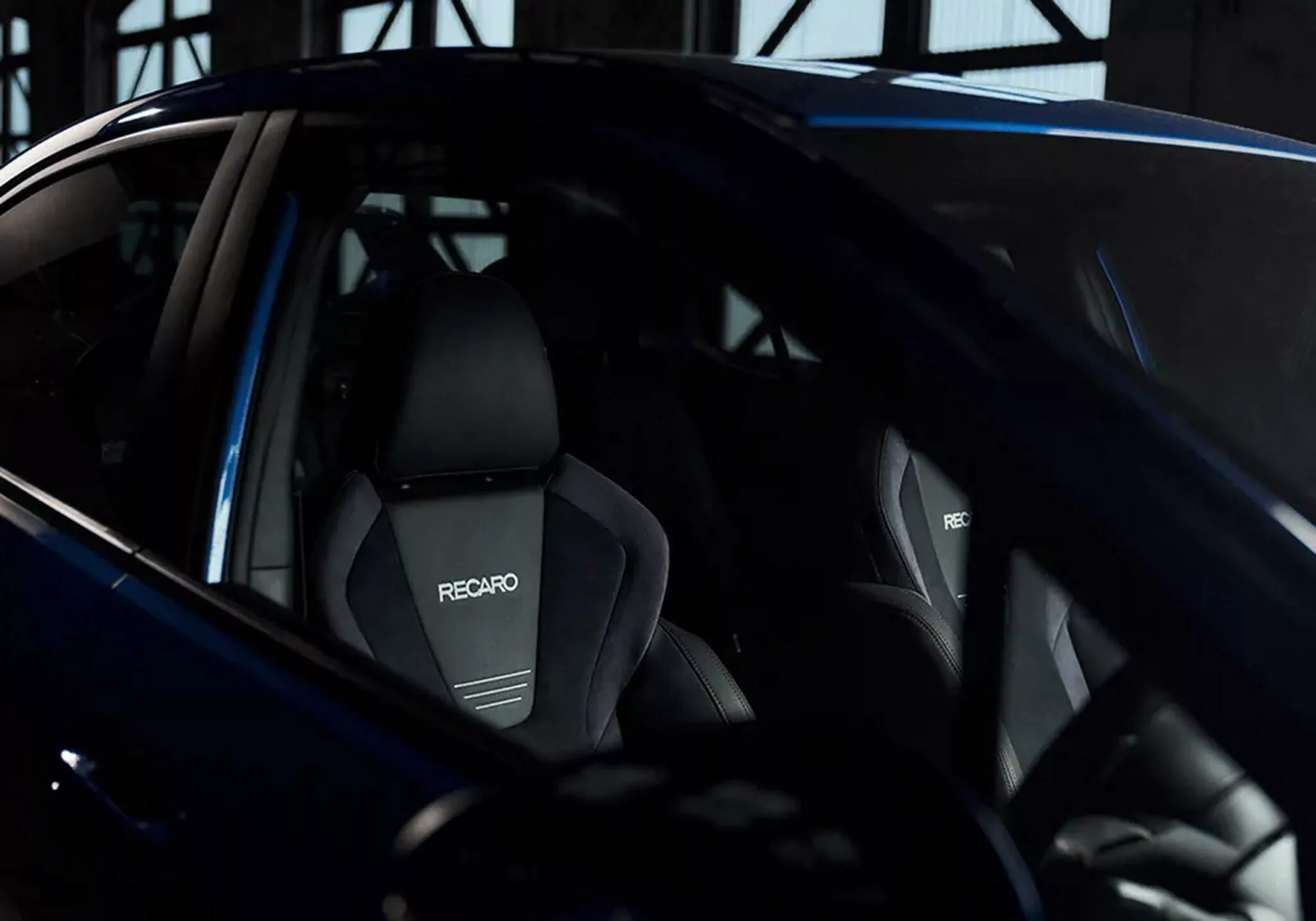 Subaru WRX AWD tS Spec B 2025 / wnętrze / fotele Recaro