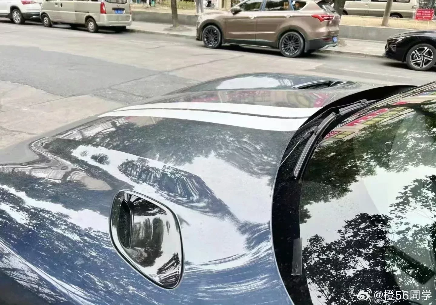 Xiaomi YU7 weibo wylot powietrza