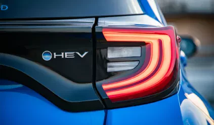 Toyota Yaris hybryda HEV