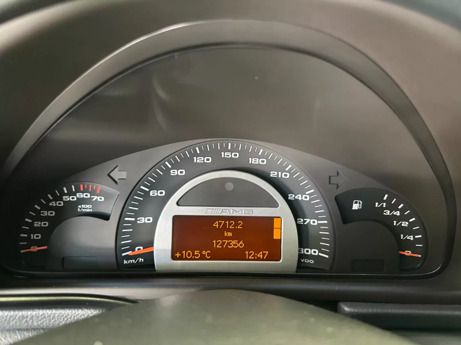 niemiecki-super-sedan-mercedes-c-amg