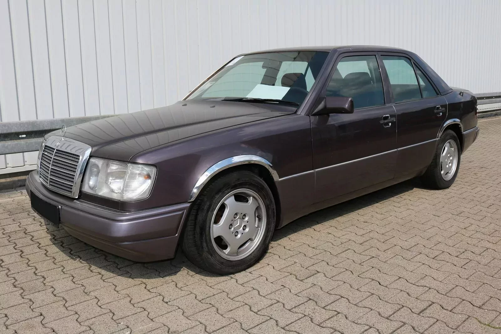 uzywany-mercedes-w124-300d-3