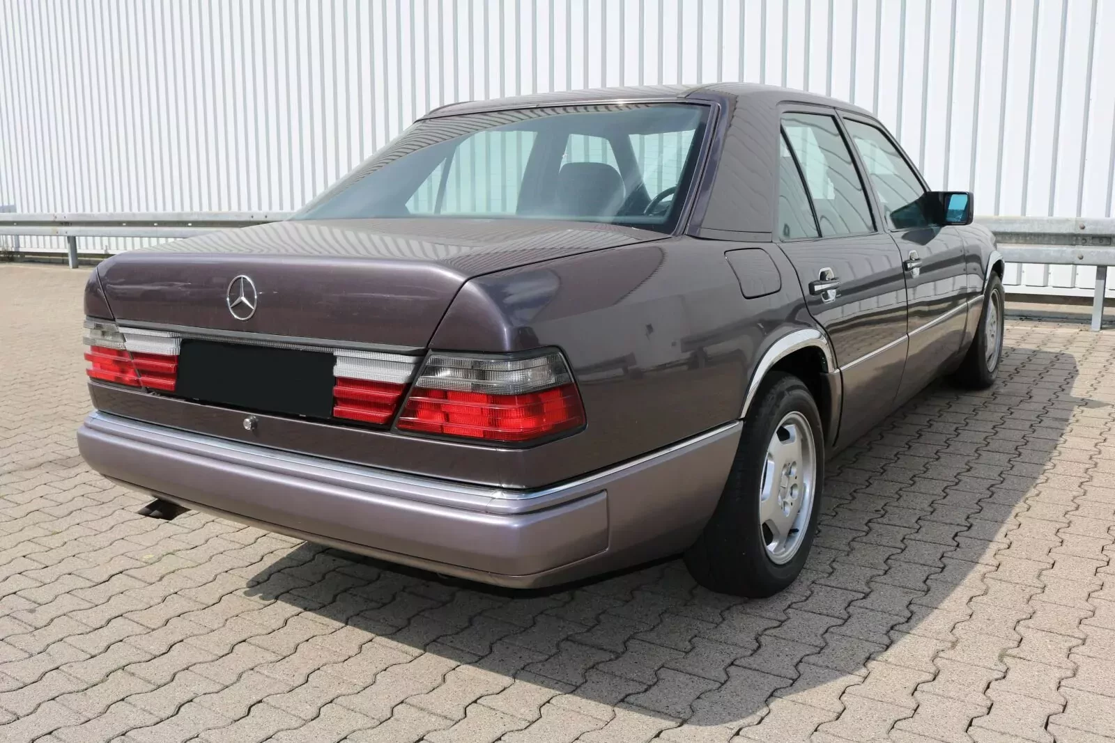 uzywany-mercedes-w124-300d-3
