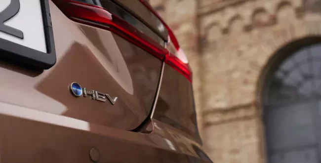 Toyota Camry HEV hybryda