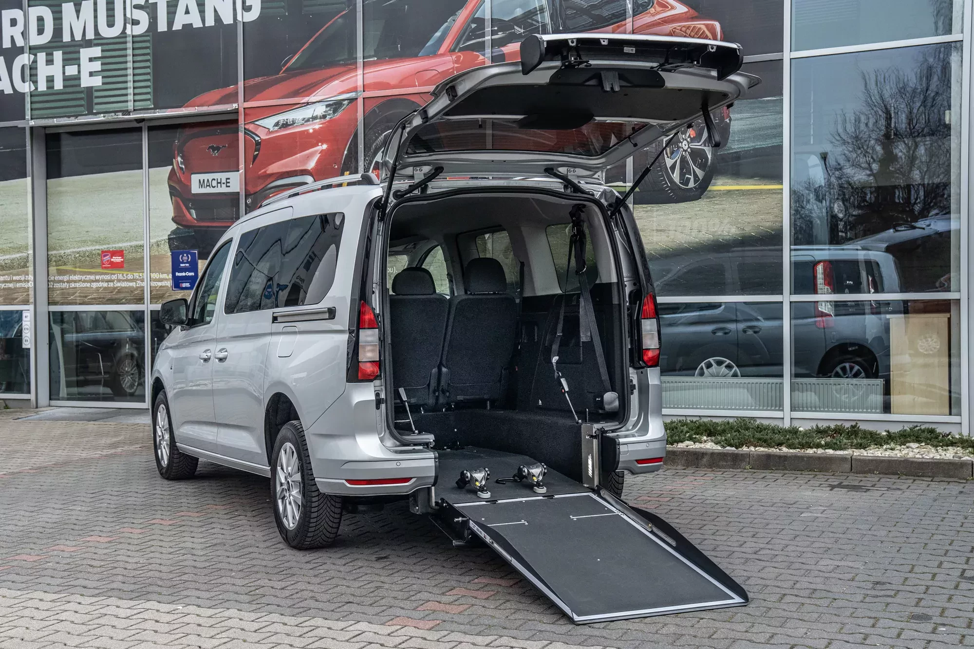 Ford Tourneo Connect dla osób z niepełnosprawnościami