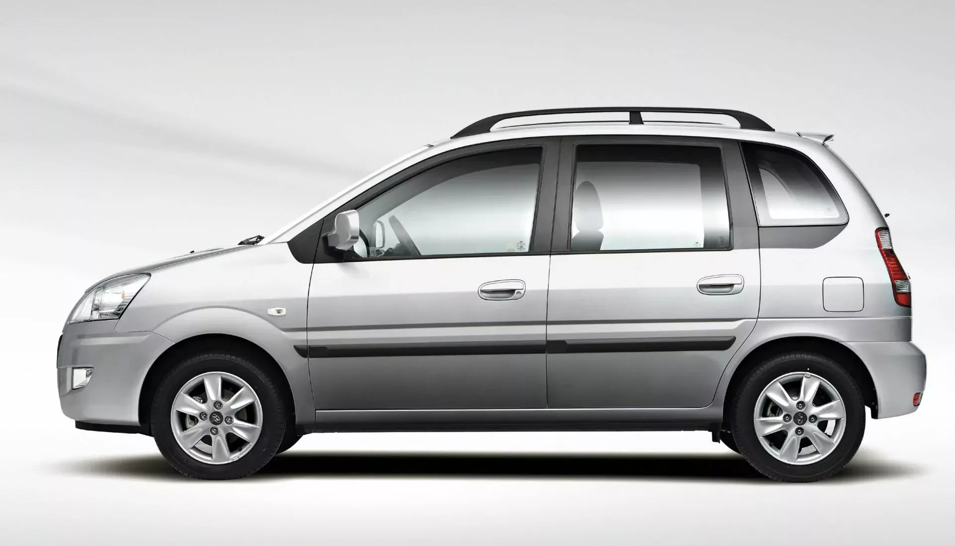 Hyundai Matrix cena silnik spalanie moc osiągi rodzinny minivan