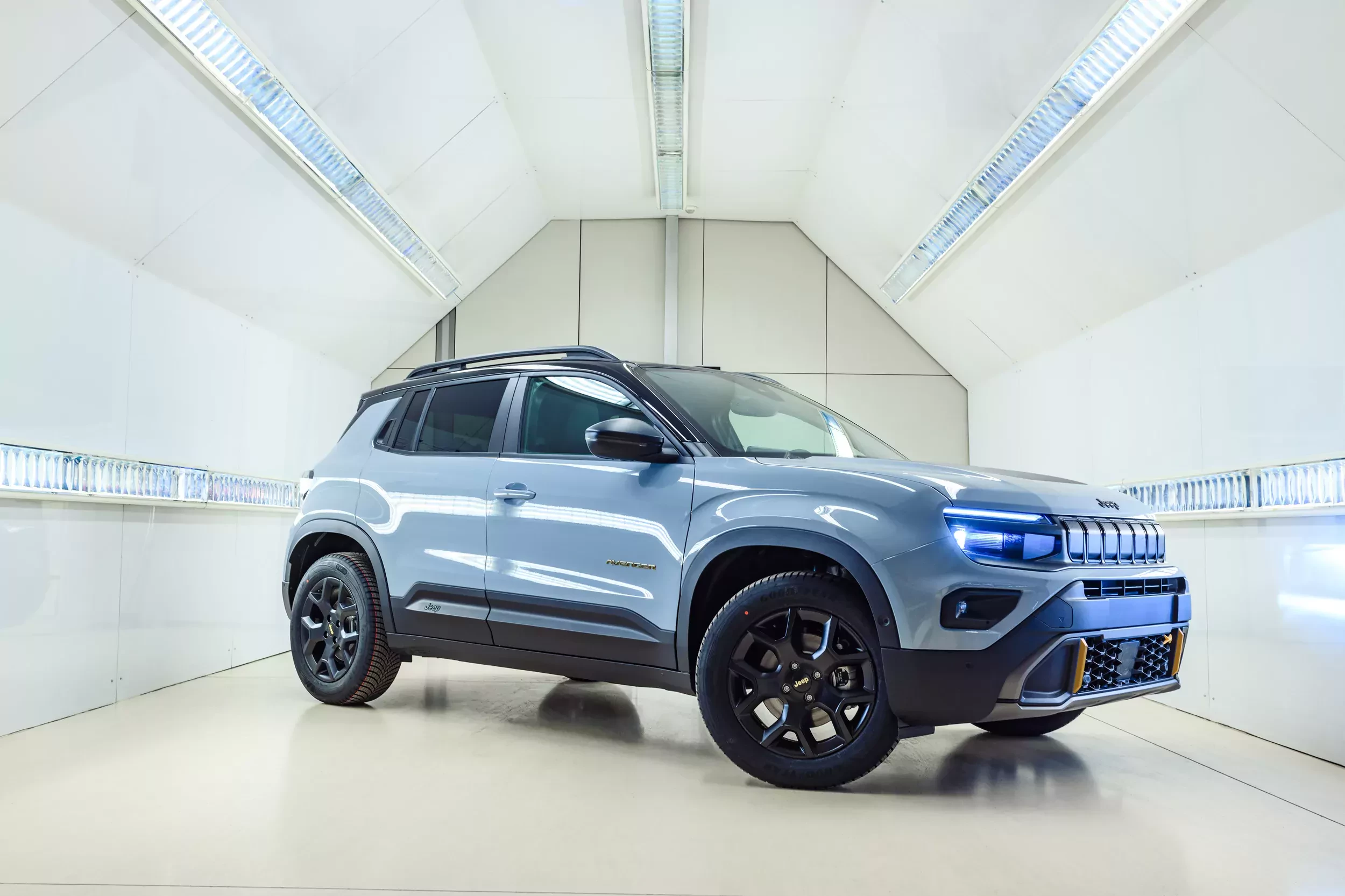 Jeep Avenger 4xeTNF_