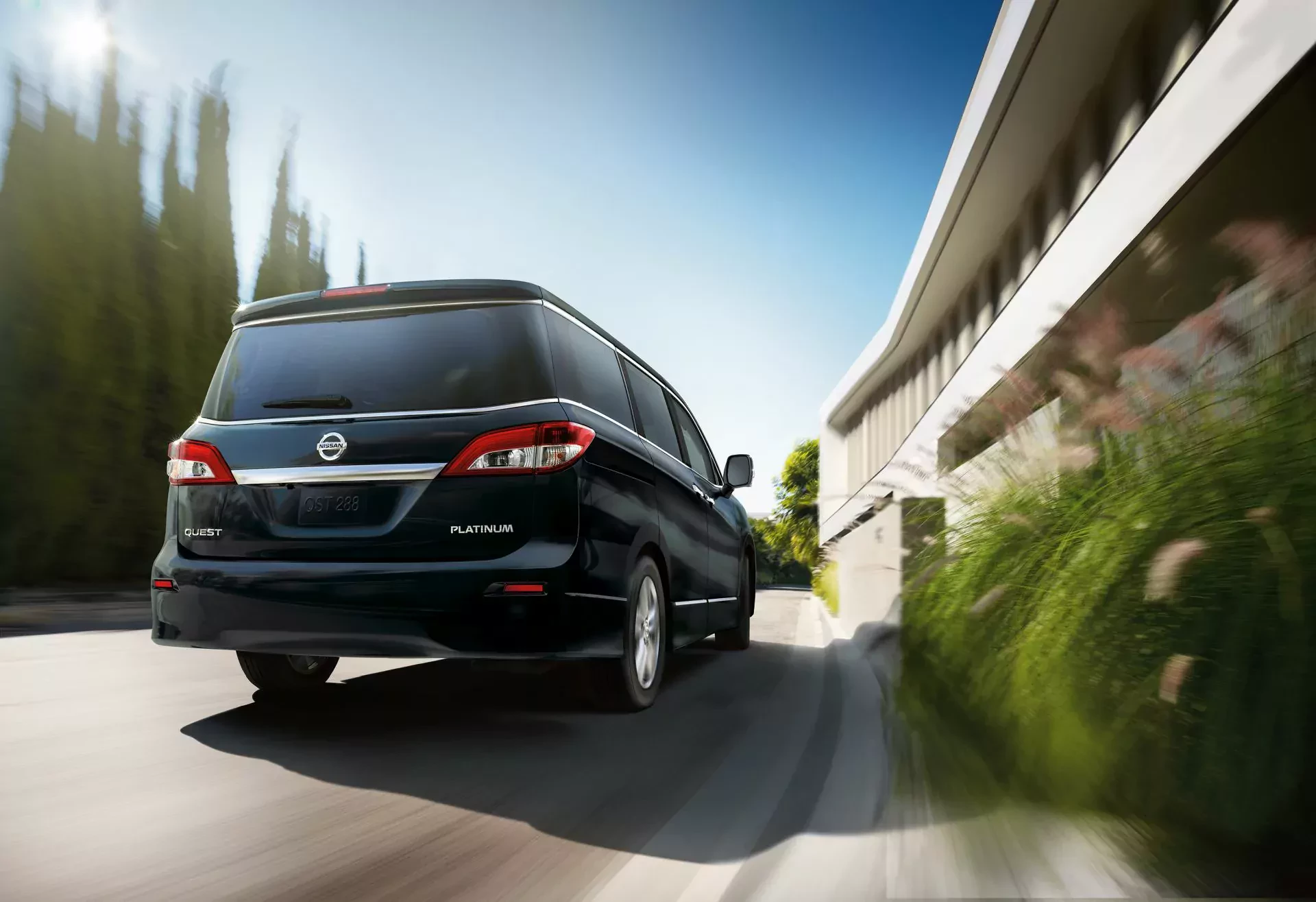 Nissan Quest silnik moc V6 osiągi cena spalanie opinie oceny za ile można kupić