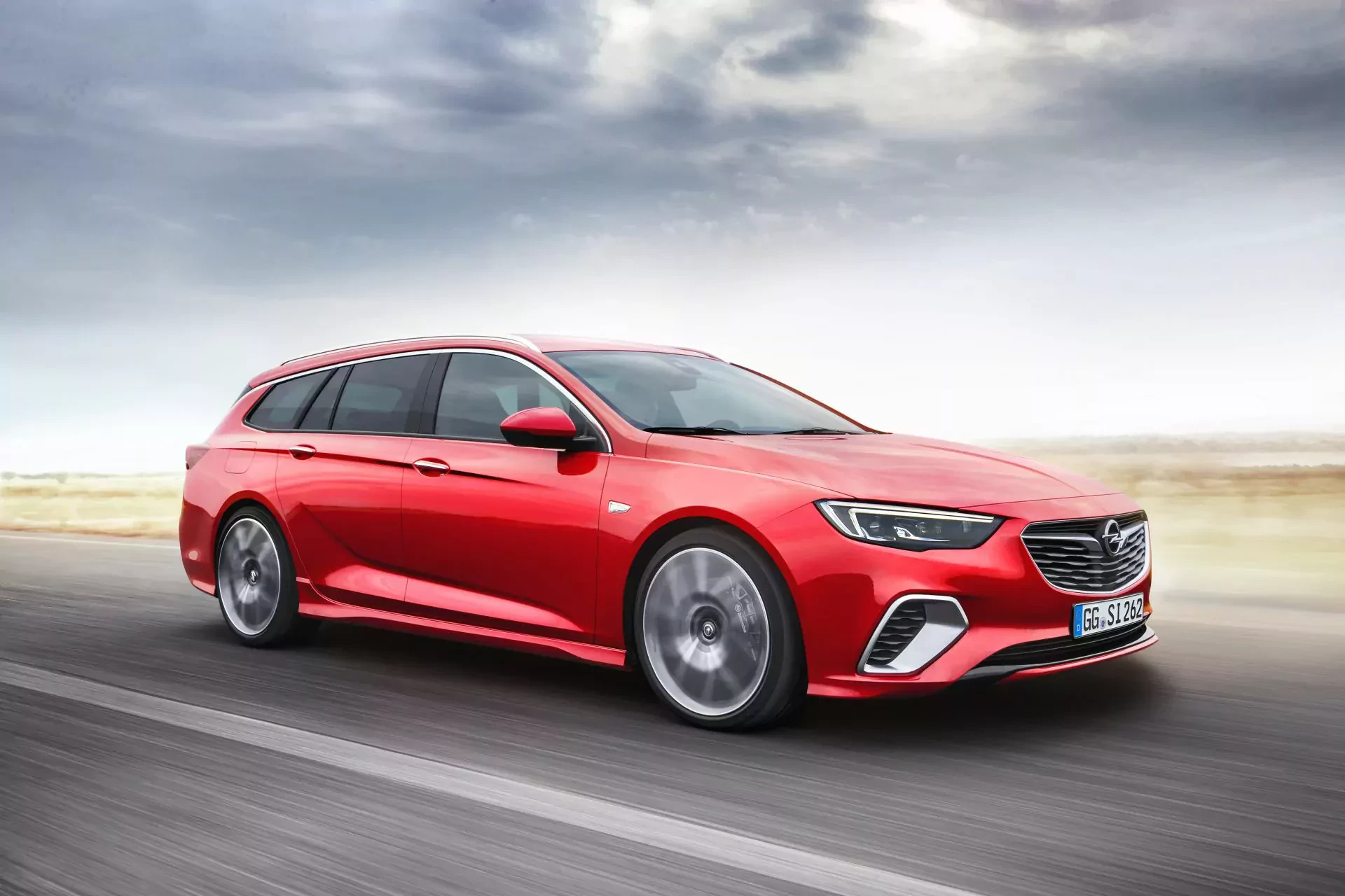 Opel Insignia ceny silniki spalanie awarie osiągi moc opinie oceny