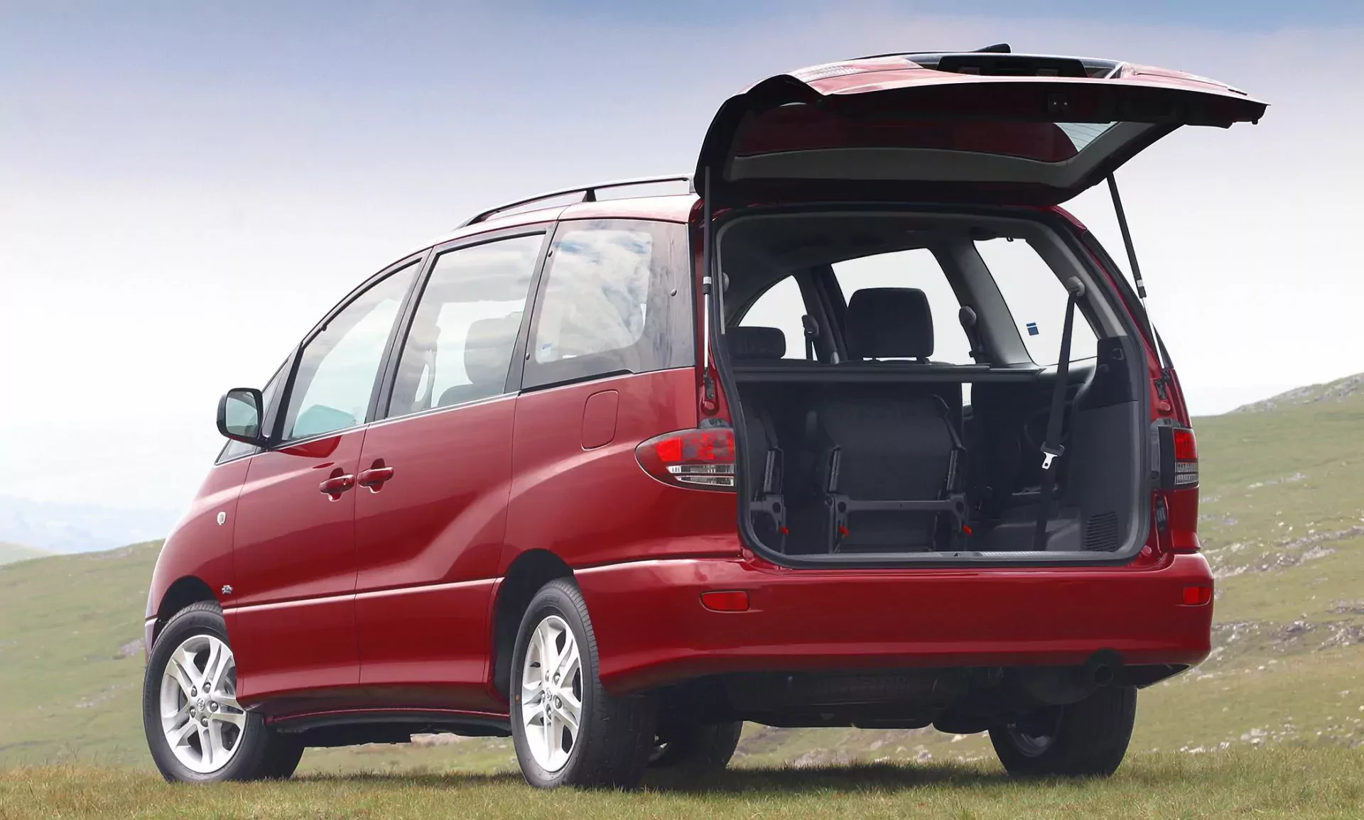 Toyota Previa silnik cena spalanie moc osiagi benzyna diesel używane rocznik