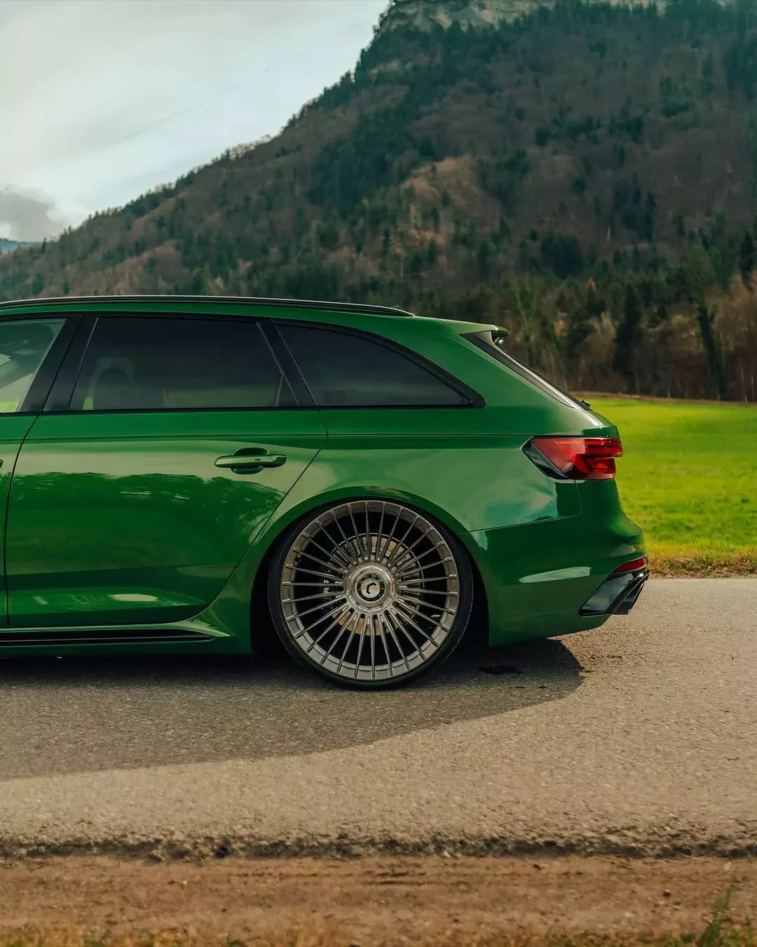 audi-rs4-avant-vossen