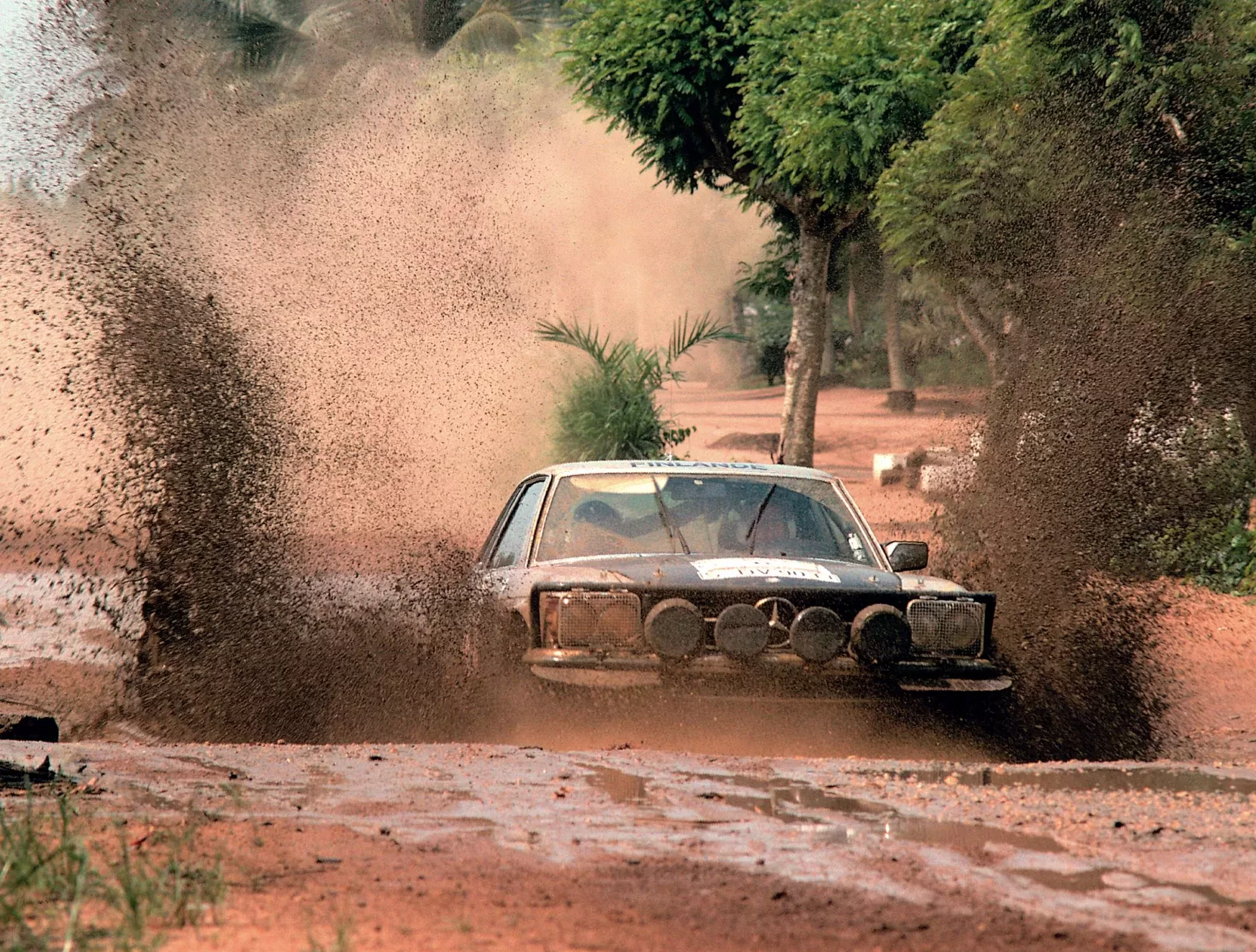 Hannu Mikkola / Mercedes 450 SLC / Rajd Bandama 1979 / WRC / Rajd Wybrzeża Kości Słoniowej