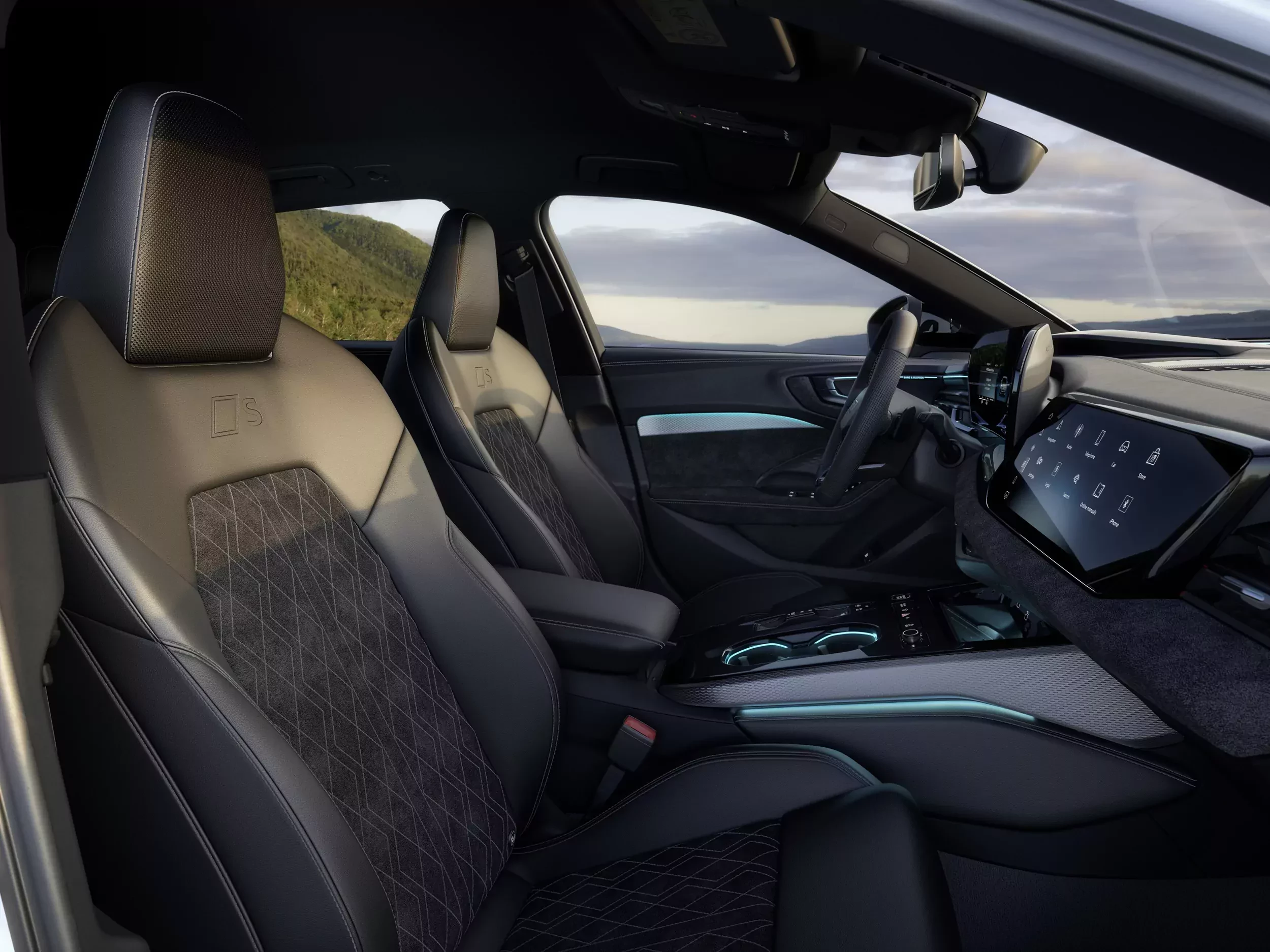 Wnętrze A5 Avant e-hybrid quattro