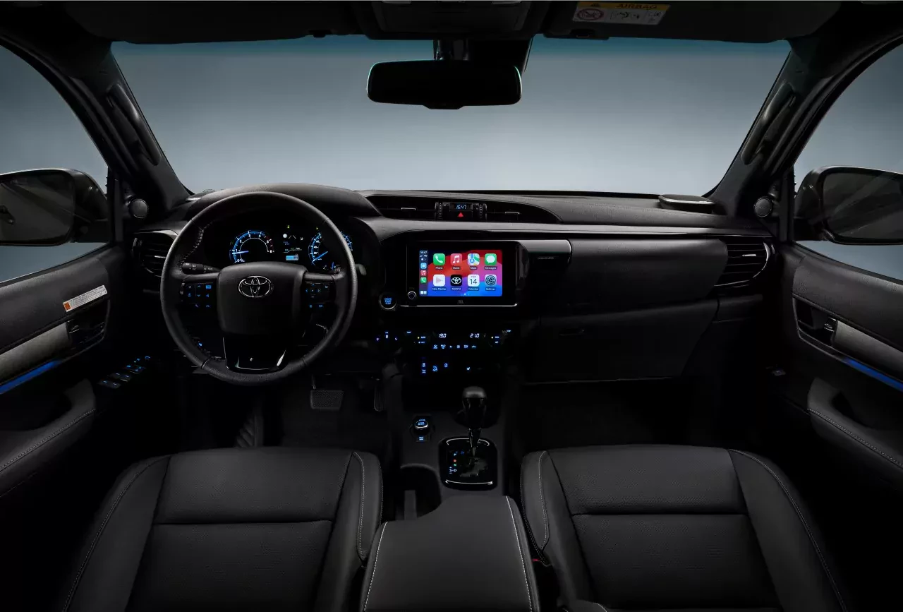 toyota-hilux-invencible-glownepng