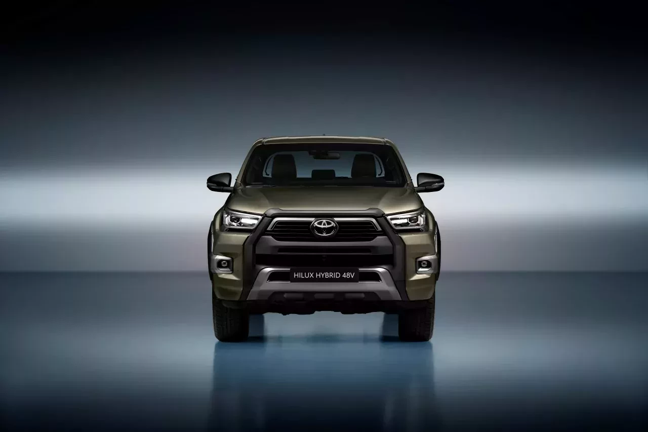 toyota-hilux-invencible-glownepng
