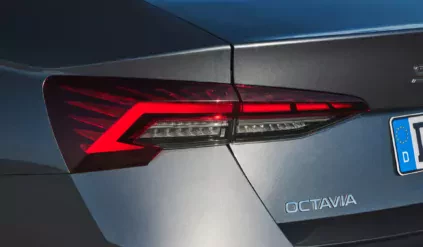 Skoda Octavia tylna lampa LED