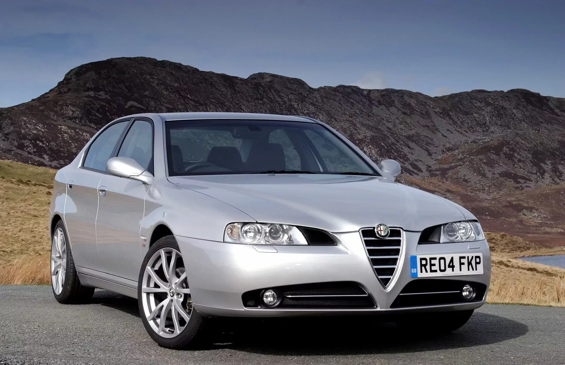 Alfa Romeo 166 silnik cena spalanie moc osiagi używane otomoto