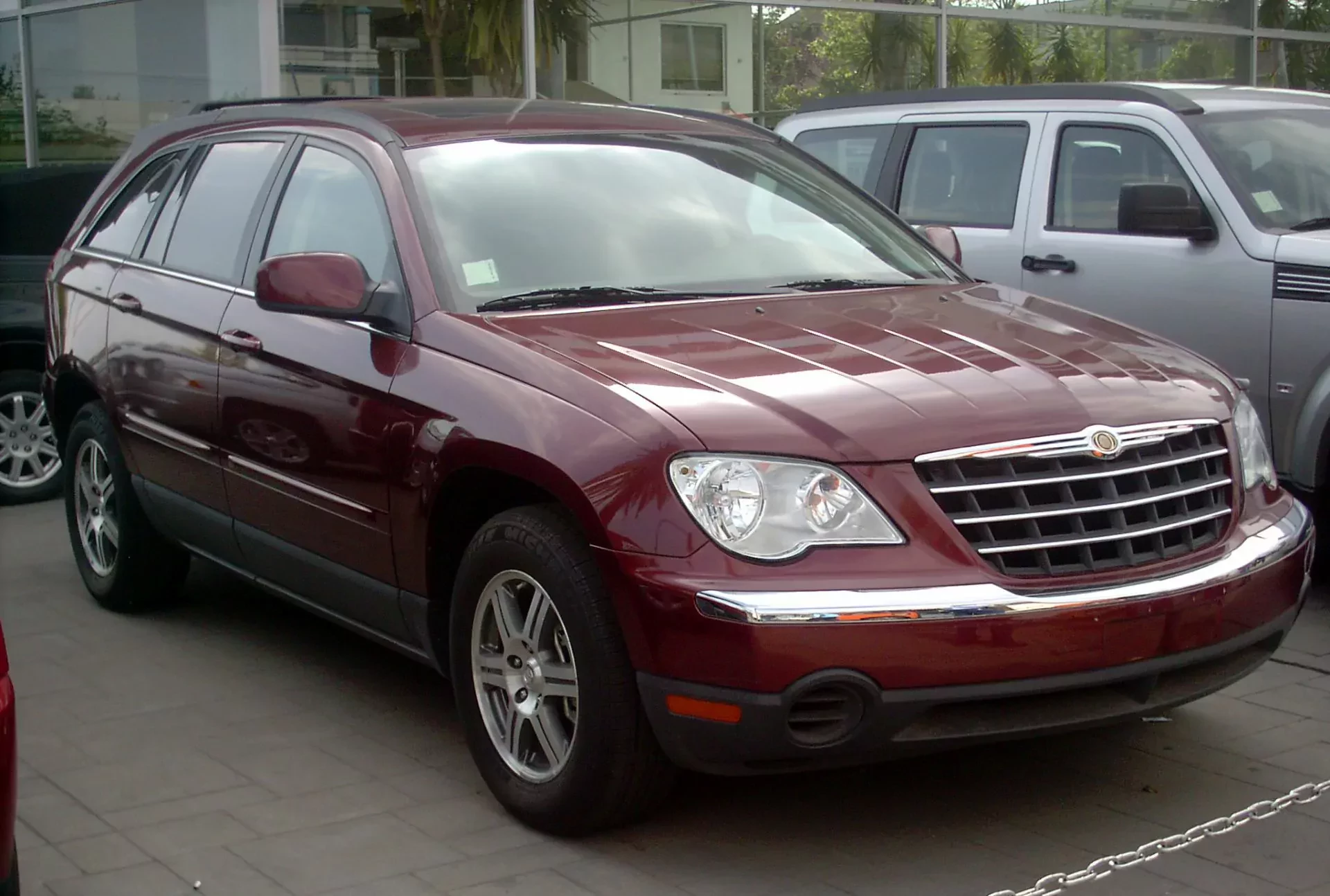Chrysler Pacifica cena silnik spalanie USA import otomoto moc V6 używane