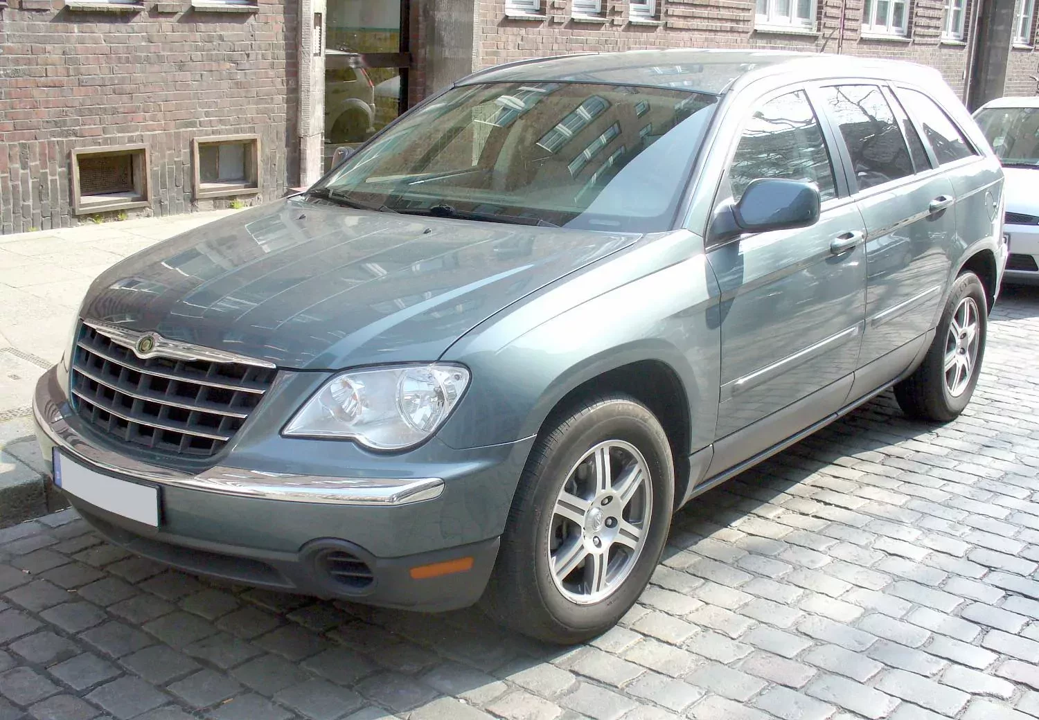 Chrysler Pacifica cena silnik spalanie USA import otomoto moc V6 używane