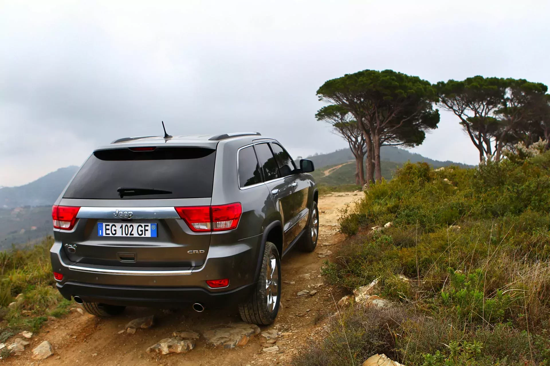 Jeep Grand Cherokee cena silnik ceny moc terenowy SUV używane otomoto