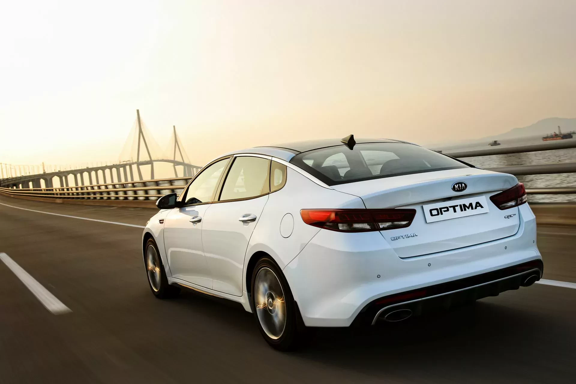 Kia Optima silnik cena spalanie moc osiągi ceny używane rocznik otomoto