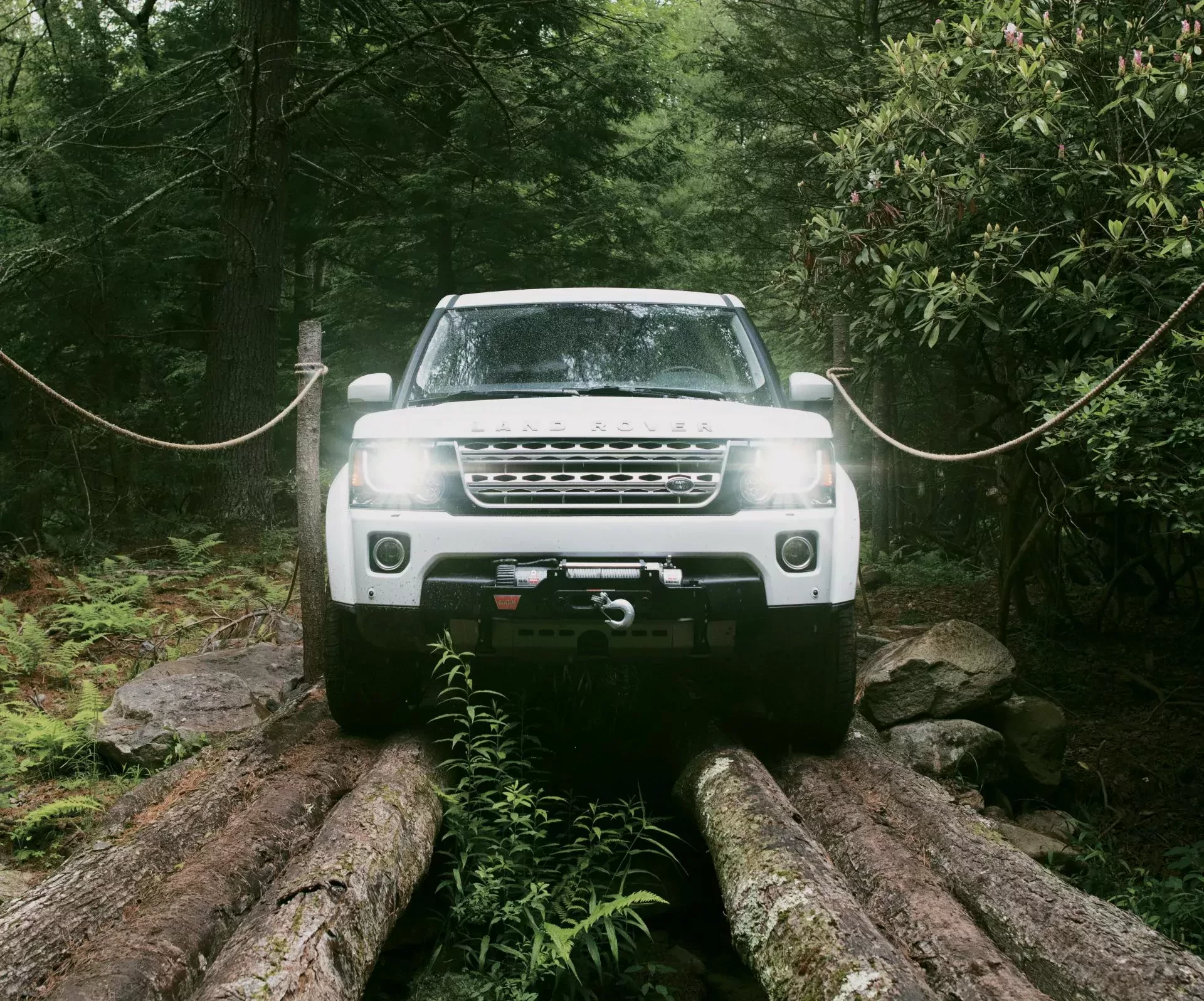 Land Rover Discovery SUV cena silnik spalanie moc osiągi ceny używany otomoto