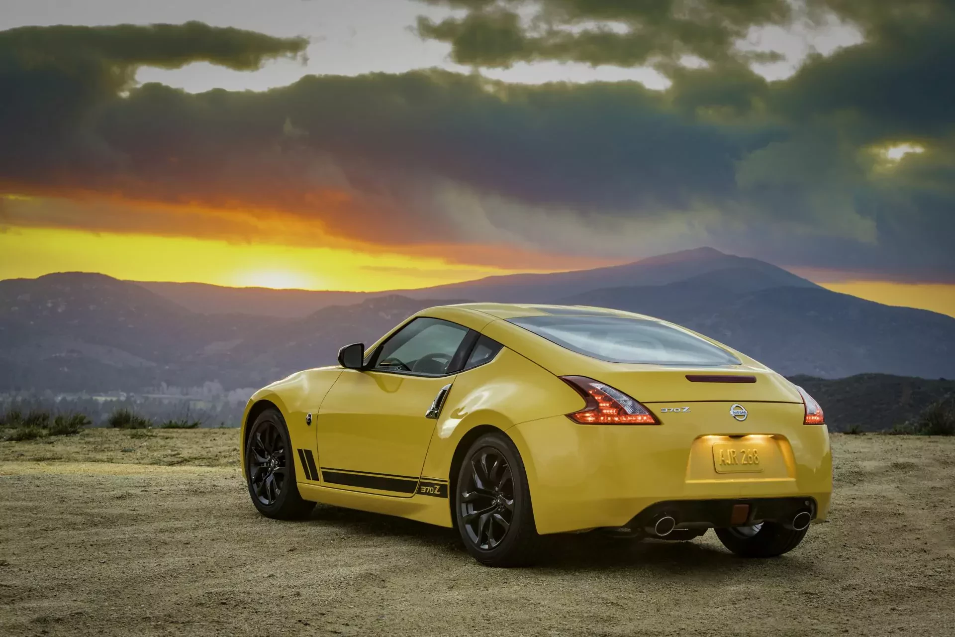 Nissan 370Z silnik cena spalanie moc need for speed otomoto ceny używany