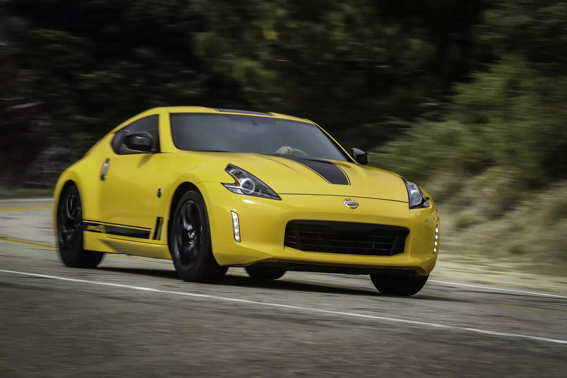 Nissan 370Z silnik cena spalanie moc need for speed otomoto ceny używany