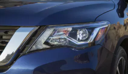 Nissan Pathfinder ceny cena silnik moc osiągi spalanie otomoto używany