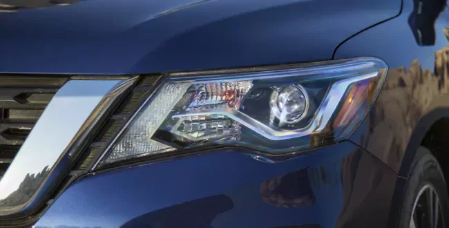 Nissan Pathfinder ceny cena silnik moc osiągi spalanie otomoto używany