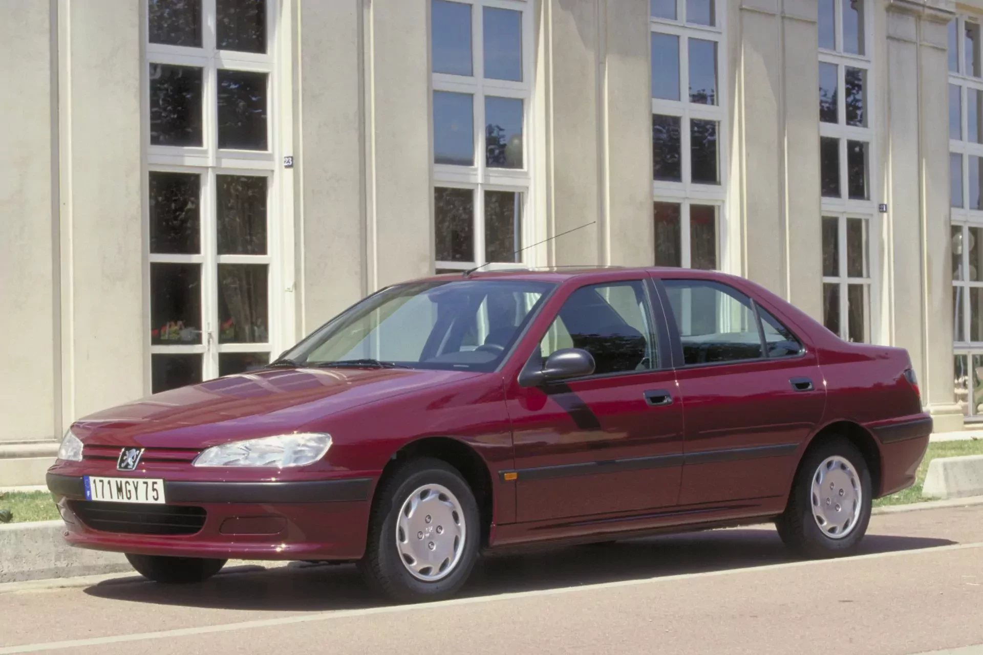 Peugeot 406 cena silnik spalanie moc ceny używane taxi film samochód