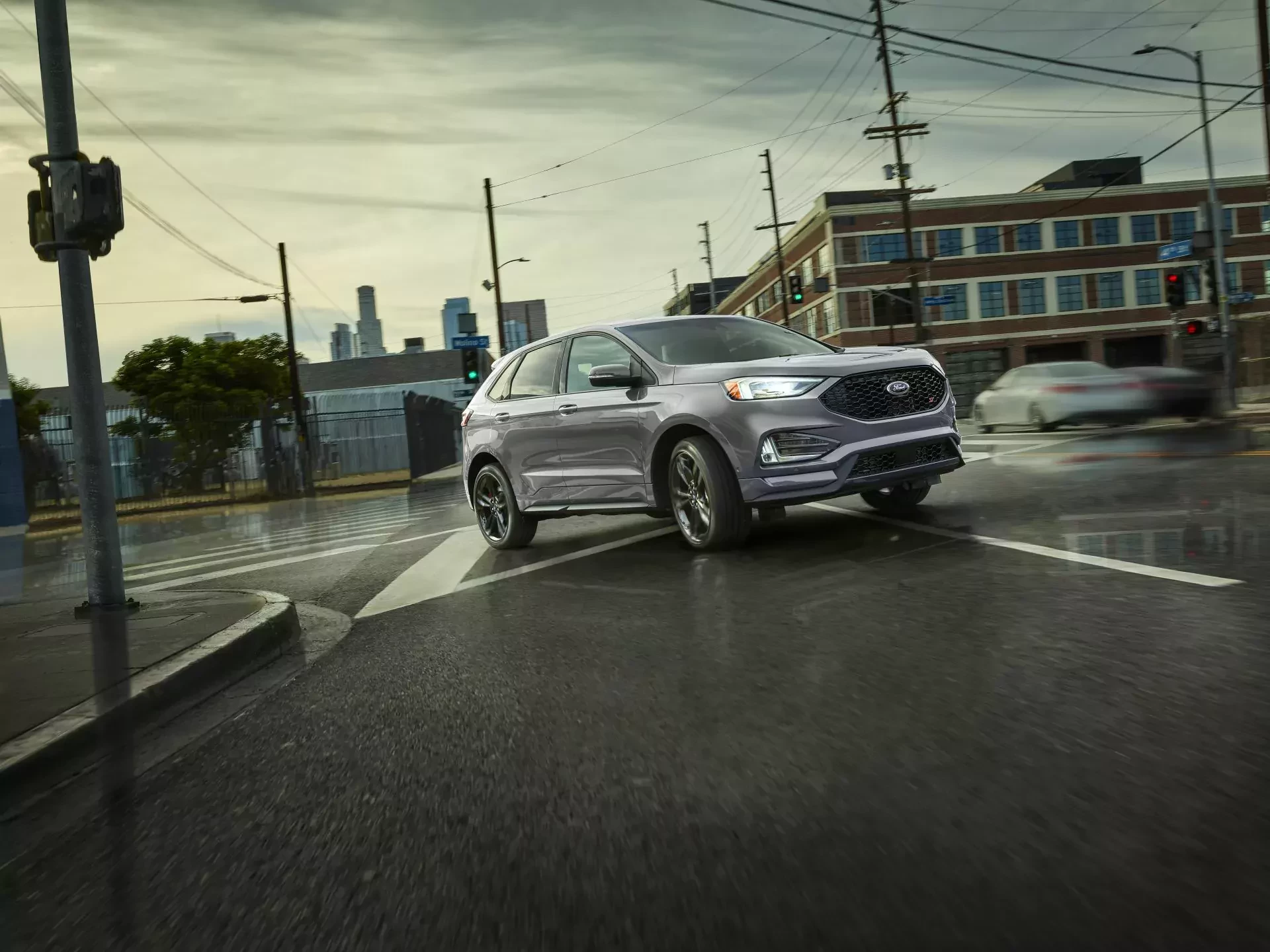 SUV Ford Edge silnik cena spalanie moc ceny otomoto używany rocznik