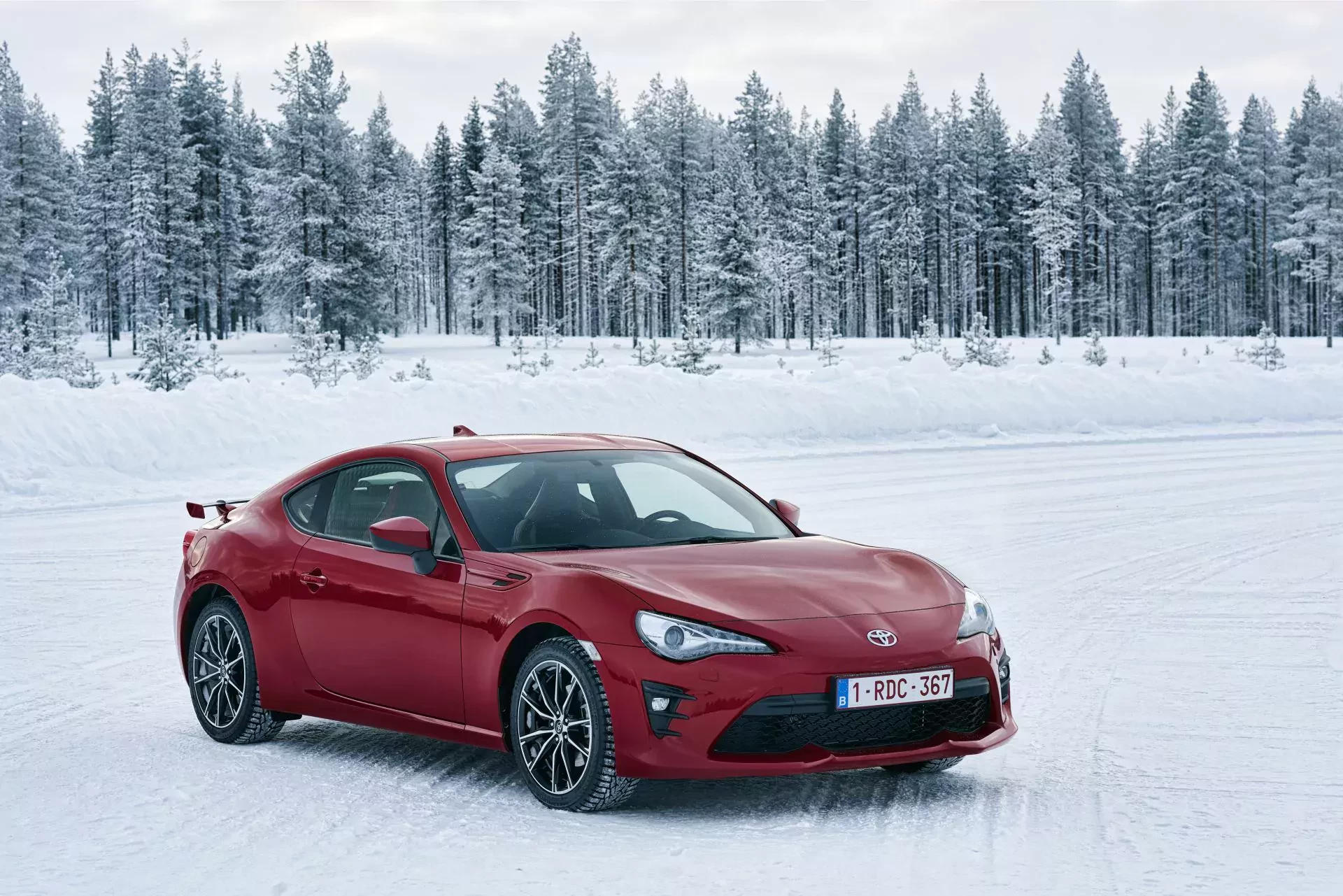 Toyota GT86 cena silnik spalanie moc osiągi używana oceny opinie