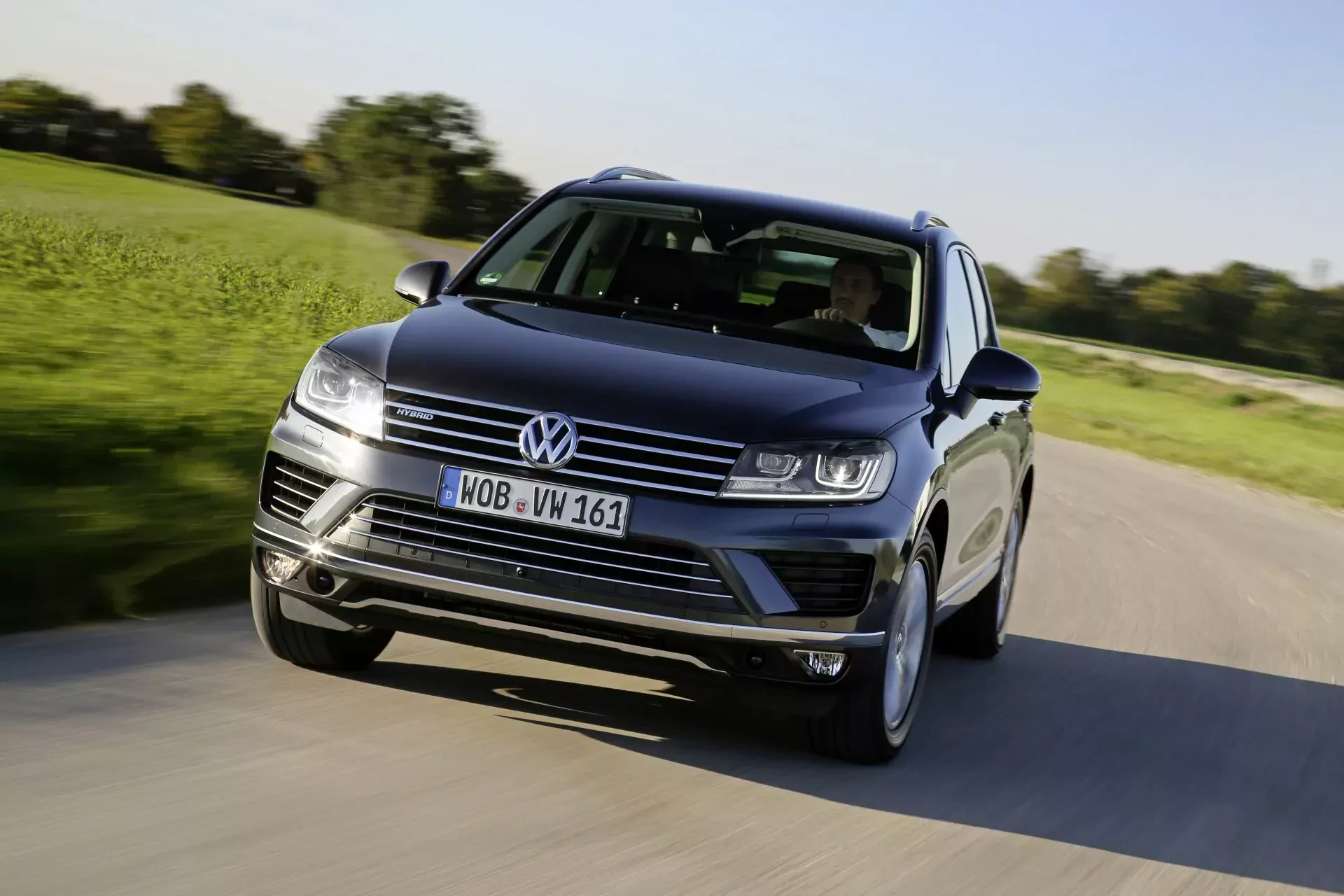Volkswagen Touareg cena silnik spalanie moc osiągi Porsche używany otomoto