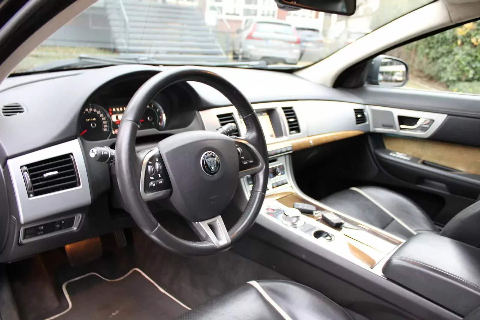 jaguar-xfr-super-sedan